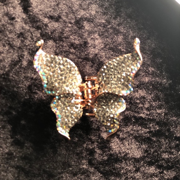 RHINESTONE/GOLD SET BUTTERFLY HAIRPIECE - Picture 6 of 14